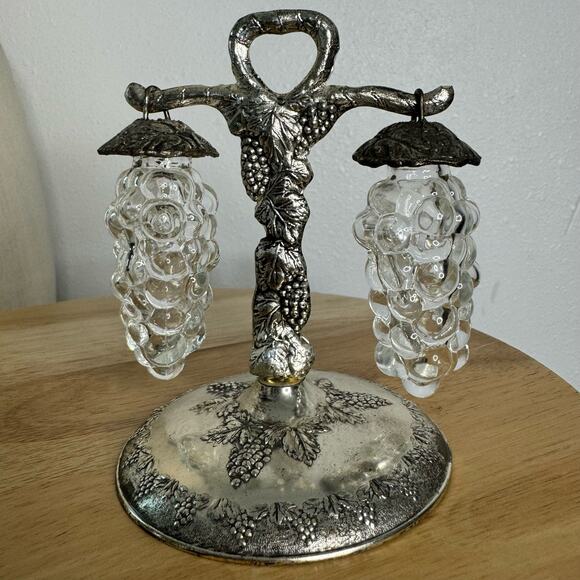 Vintage Glass Salt and Pepper Hanging Grapes Silver Made in Japan A Price Import - Picture 9 of 9